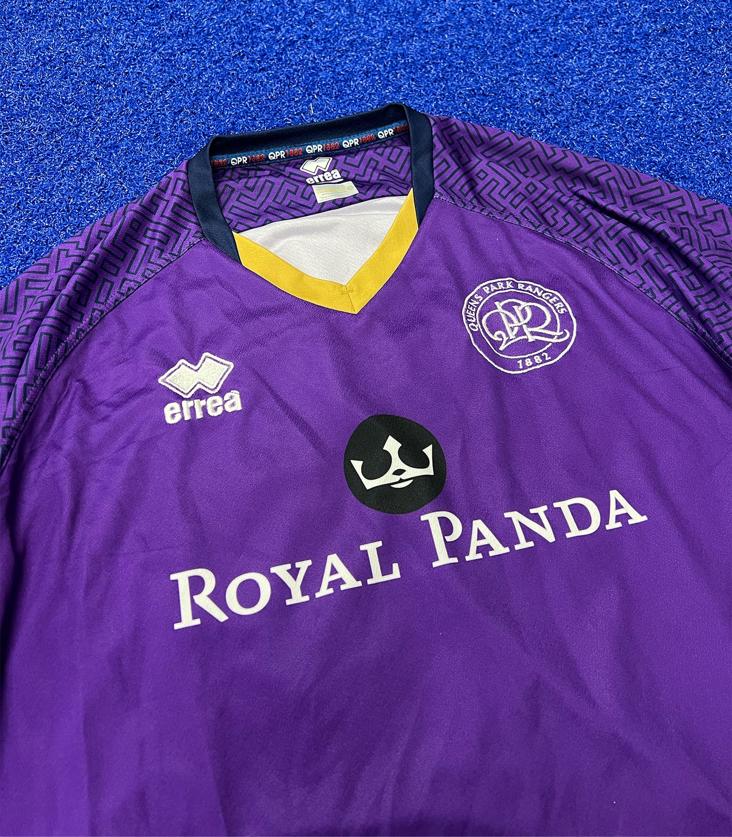 LIAM KELLY SIGNED 2019/20 GOALKEEPER SHIRT